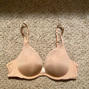 Victoria’s Secret Nude Bra